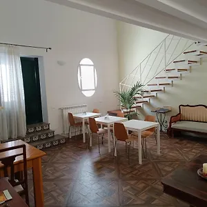 https://demetra-rooms.palermohotels.org